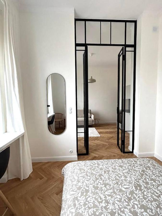 Old Town Residence , Wi-Fi , 2-Beds , Aesthetics - By Hik Apartments Varsóvia Exterior foto